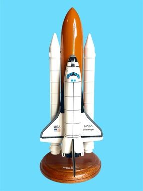 Vintage NASA Challenger Space Shuttle Full Stack 1/200 Astronomy Model 80s 90s